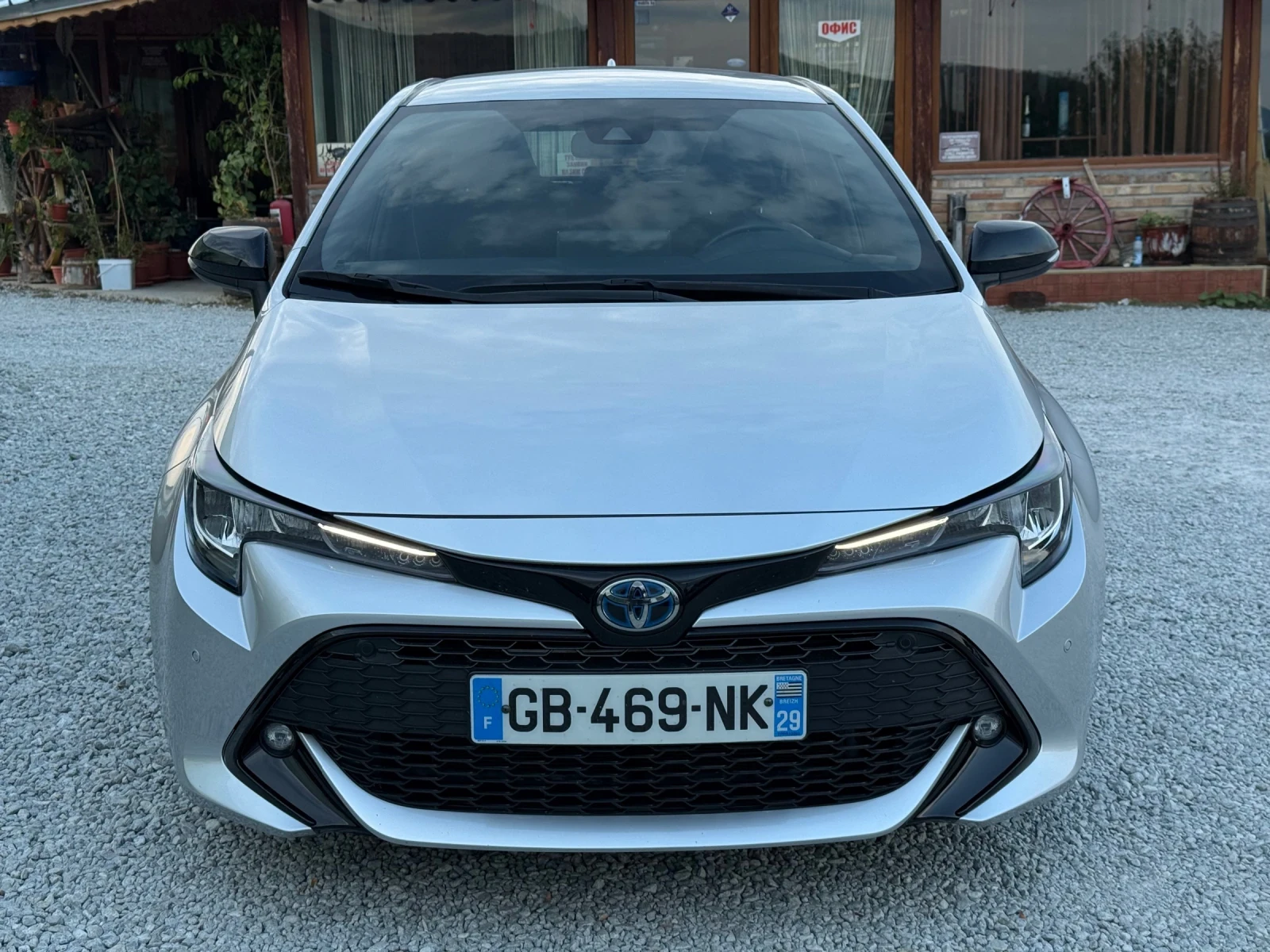 Toyota Corolla 1.8 HYBRID  - изображение 5