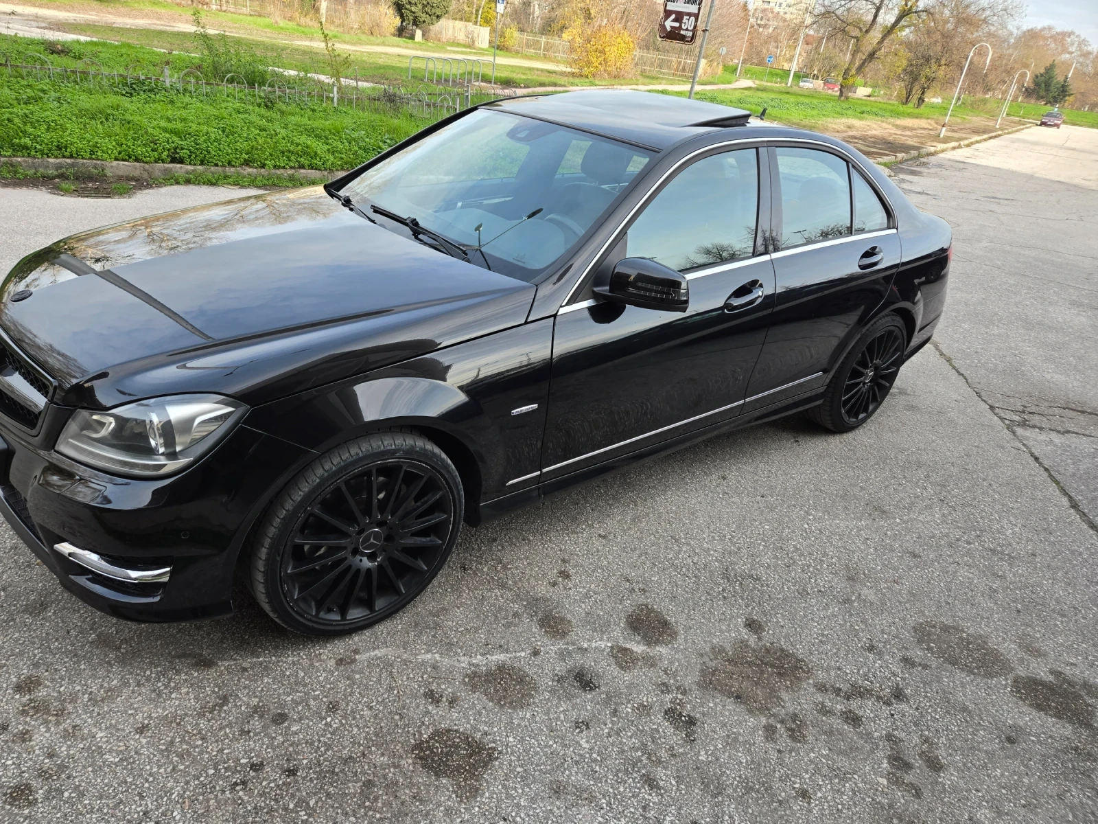 Mercedes-Benz C 300 AMG  - изображение 3