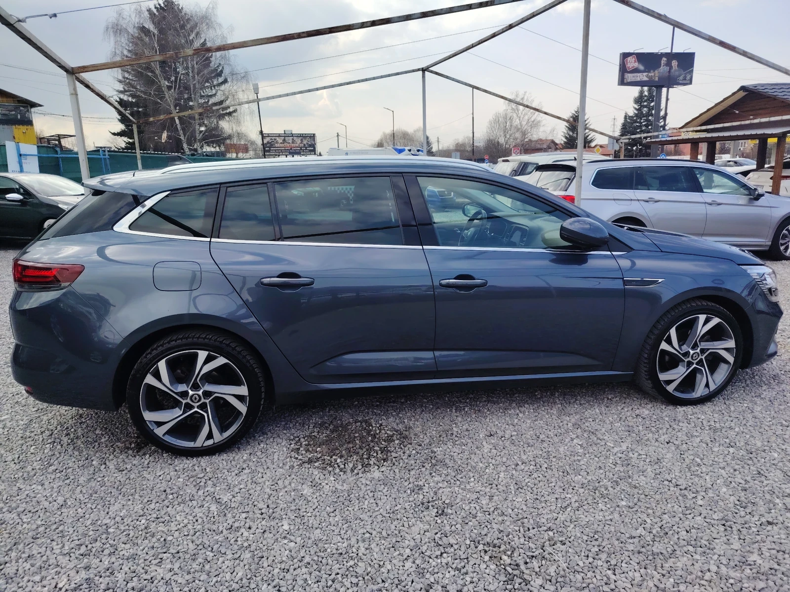 Renault Megane 1.5 DCI R.S LINE, снимка 4 - Автомобили и джипове - 52699972