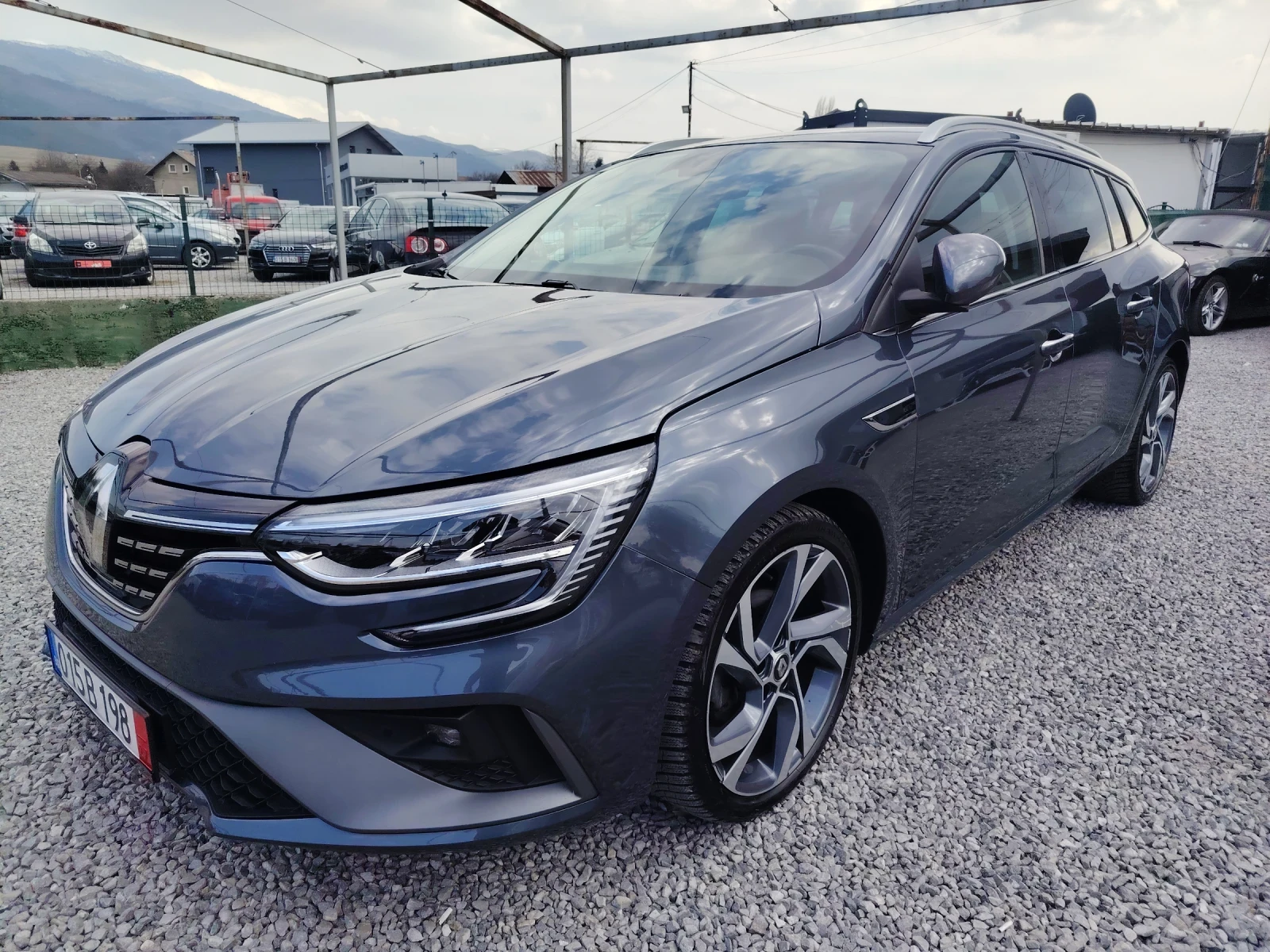 Renault Megane 1.5 DCI R.S LINE, снимка 2 - Автомобили и джипове - 52699972