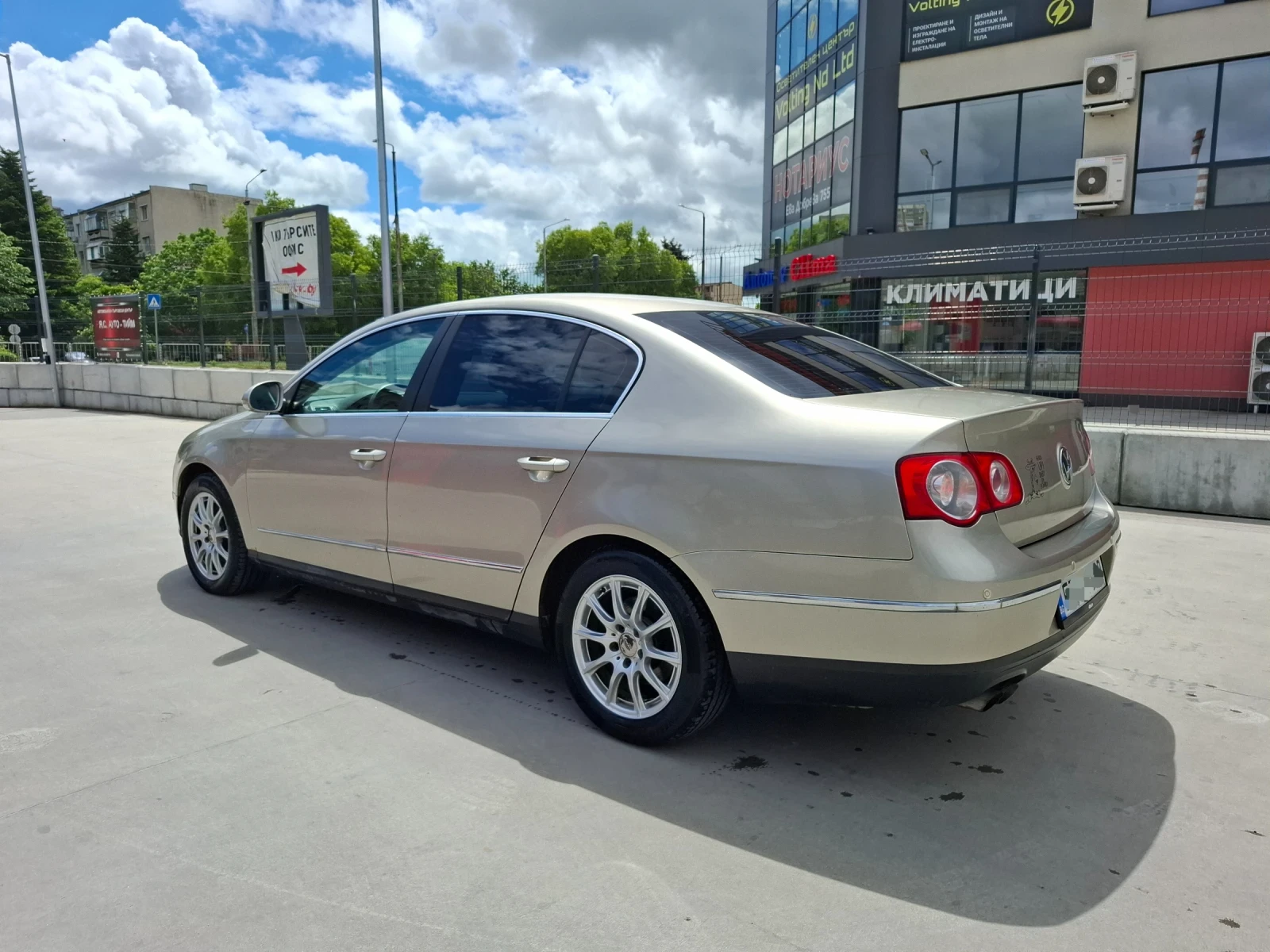 VW Passat 1.8 TSI 160 кс, снимка 4 - Автомобили и джипове - 52931794