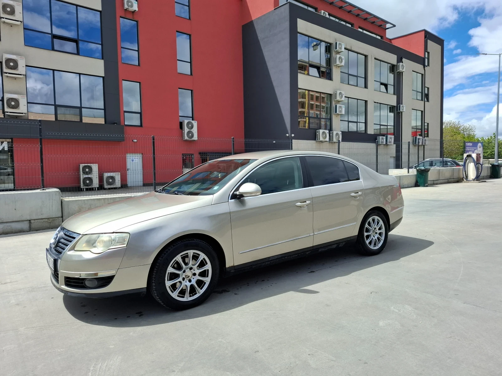 VW Passat 1.8 TSI 160 кс, снимка 11 - Автомобили и джипове - 52931794
