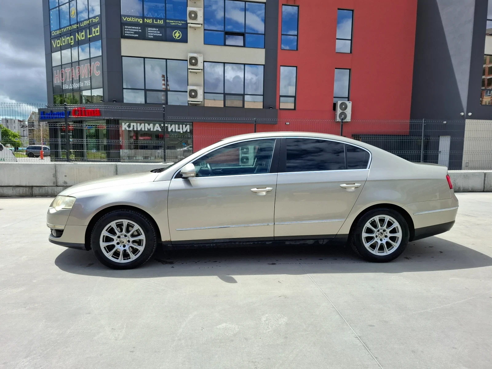 VW Passat 1.8 TSI 160 кс, снимка 2 - Автомобили и джипове - 52931794