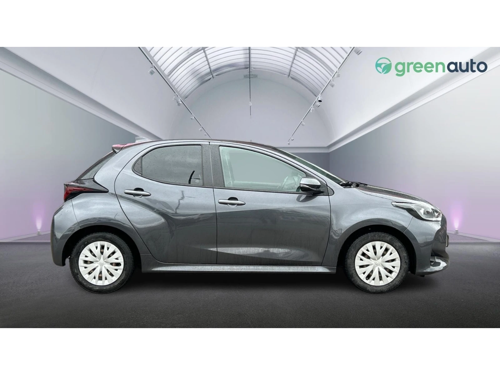 Toyota Yaris 1.5i M/T, Месечна вноска от 344 лв. - изображение 6