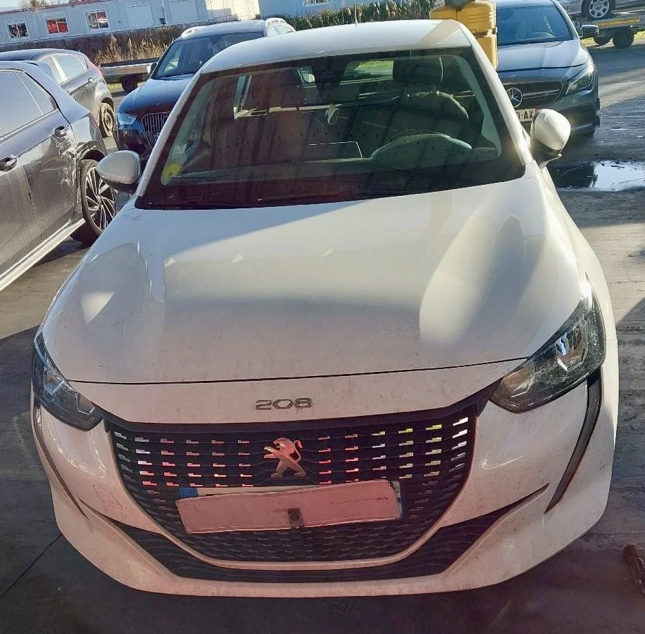 Peugeot 208 1.5BHDI M1 2места! - изображение 2