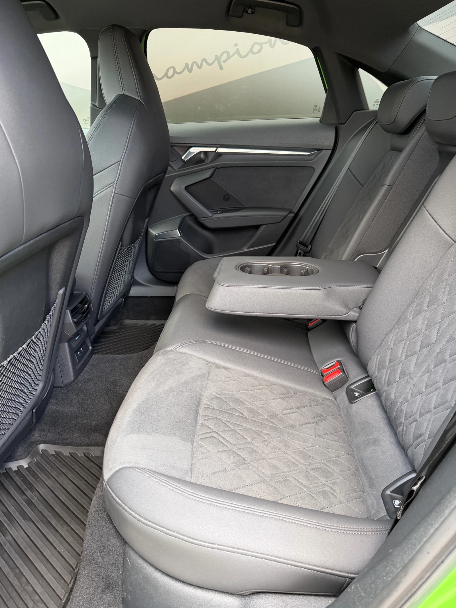 Audi Rs3 Гаранционен до 2027г, снимка 16 - Автомобили и джипове - 53569991