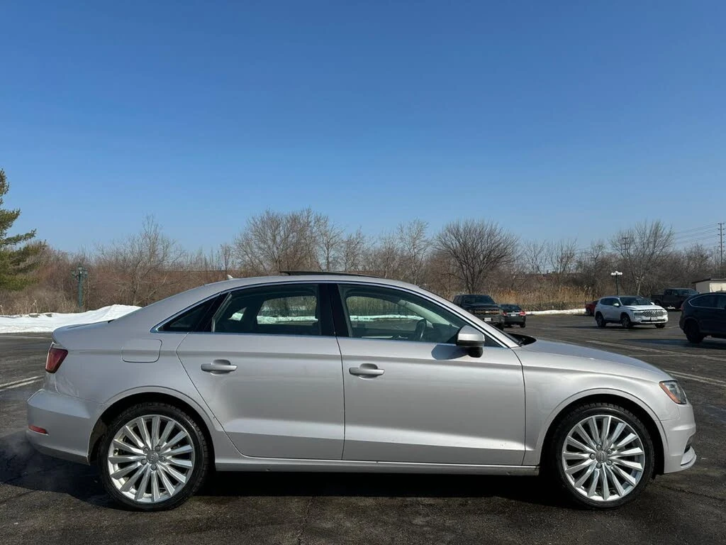 Audi A3 QUATTRO* KOMFORT* KEYLESS АвтоКредит(ЦЕНА ДО БГ) - изображение 4