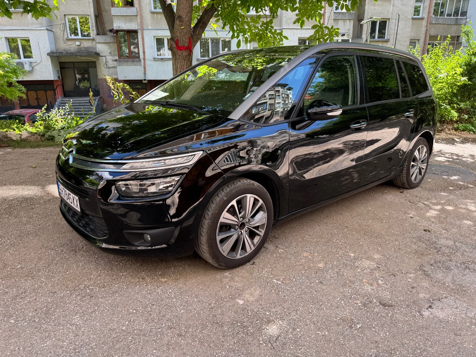 Citroen Grand C4 Picasso 1.6 HDI AVTOMAT, снимка 2 - Автомобили и джипове - 53692351