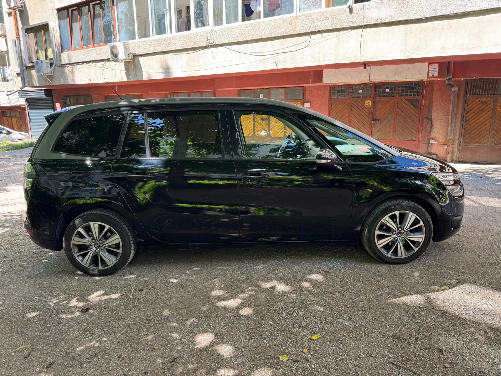 Citroen Grand C4 Picasso 1.6 HDI AVTOMAT, снимка 7 - Автомобили и джипове - 53692351