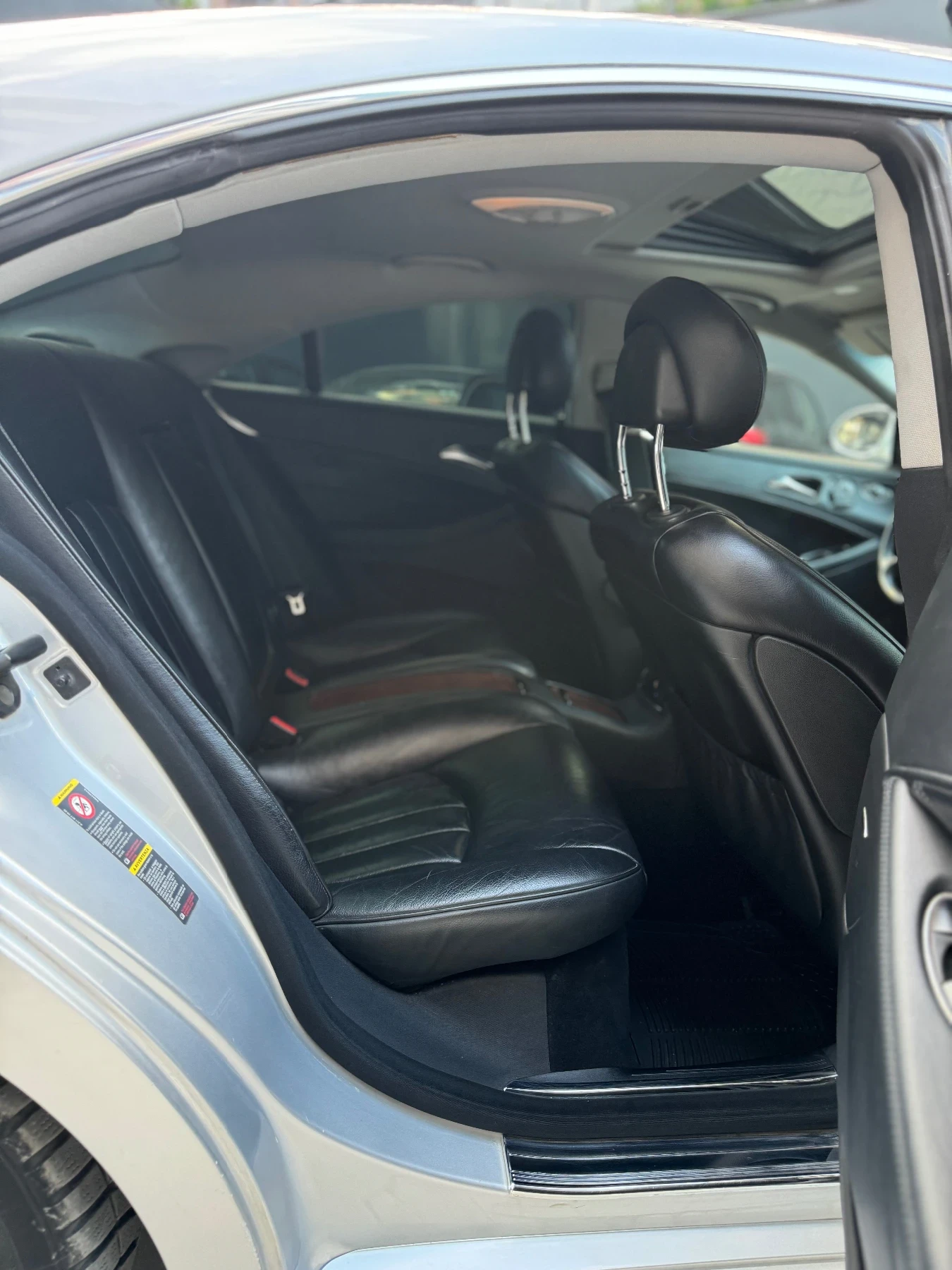 Mercedes-Benz CLS 350 350i, снимка 13 - Автомобили и джипове - 54395646