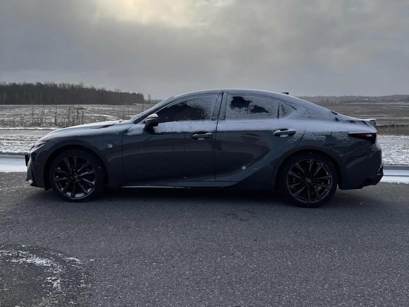 Lexus IS 300 Мъртва точка * * CARFAX * * АВТО КРЕДИТ * * , снимка 4 - Автомобили и джипове - 54139093