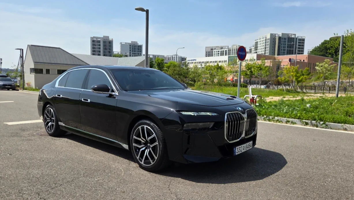 BMW 740 M SPORT | BMW THEATRE SCREEN | EXEC. LOUNGE|  | Mobile.bg � ����������� 2