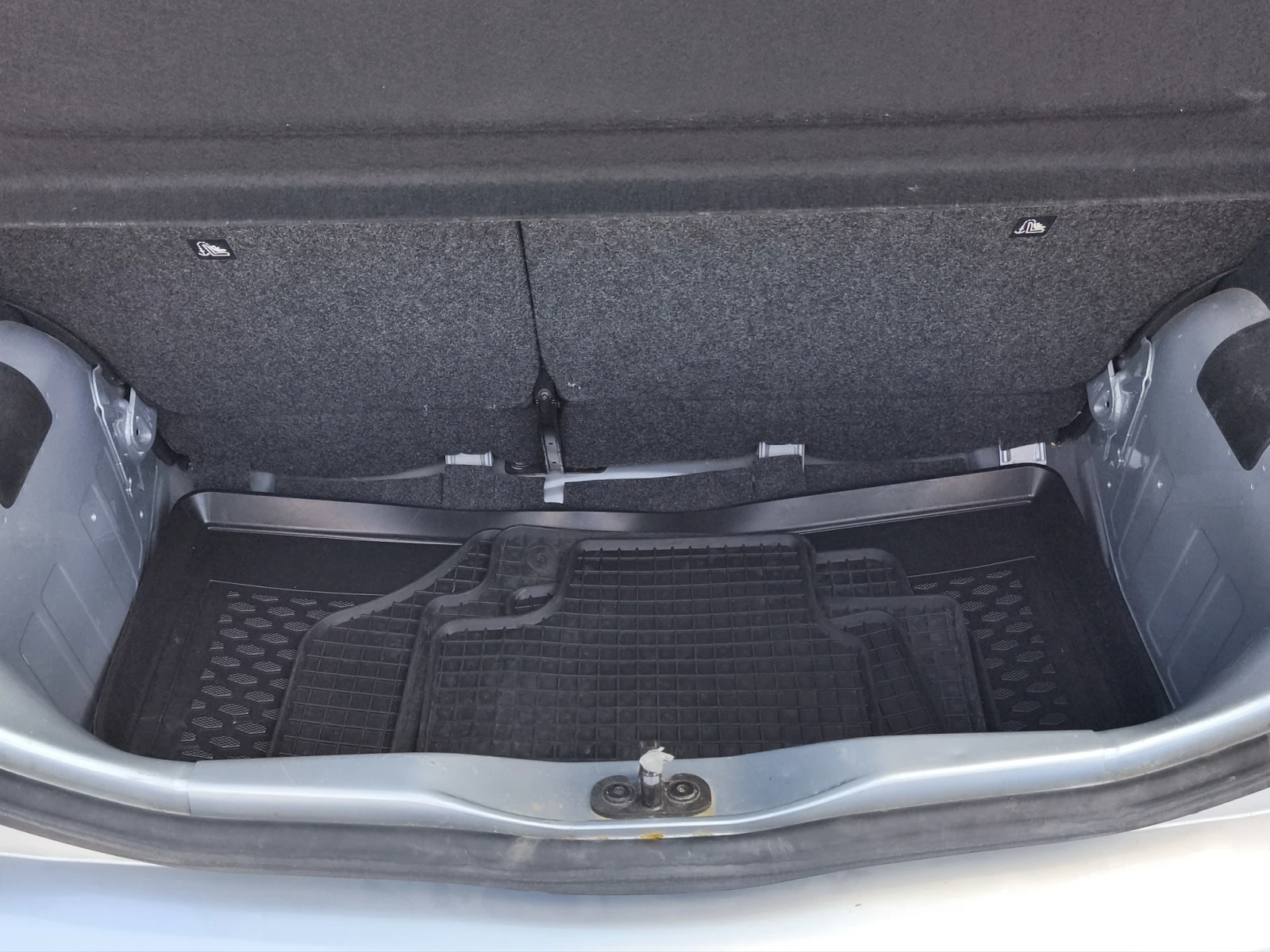 Seat Mii 1.0 5MT EURO5, снимка 14 - Автомобили и джипове - 54737108