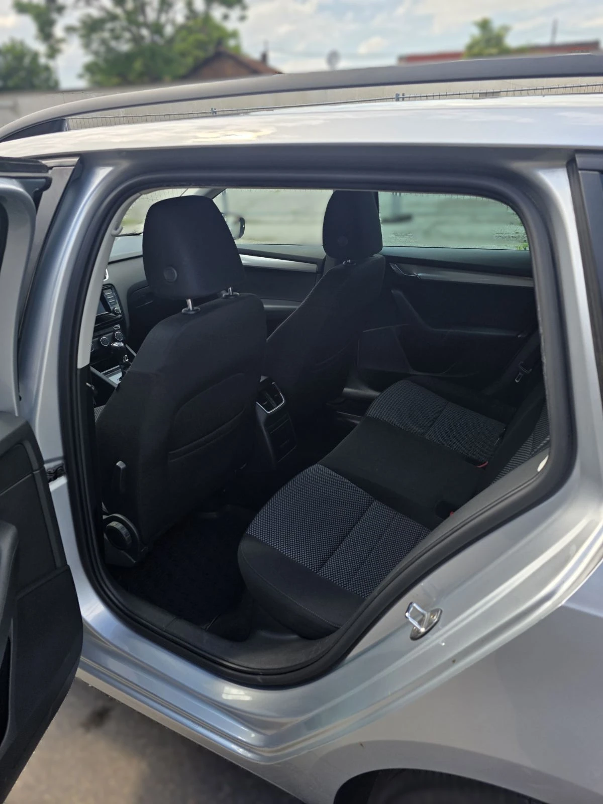 Skoda Octavia, снимка 10 - Автомобили и джипове - 54755430