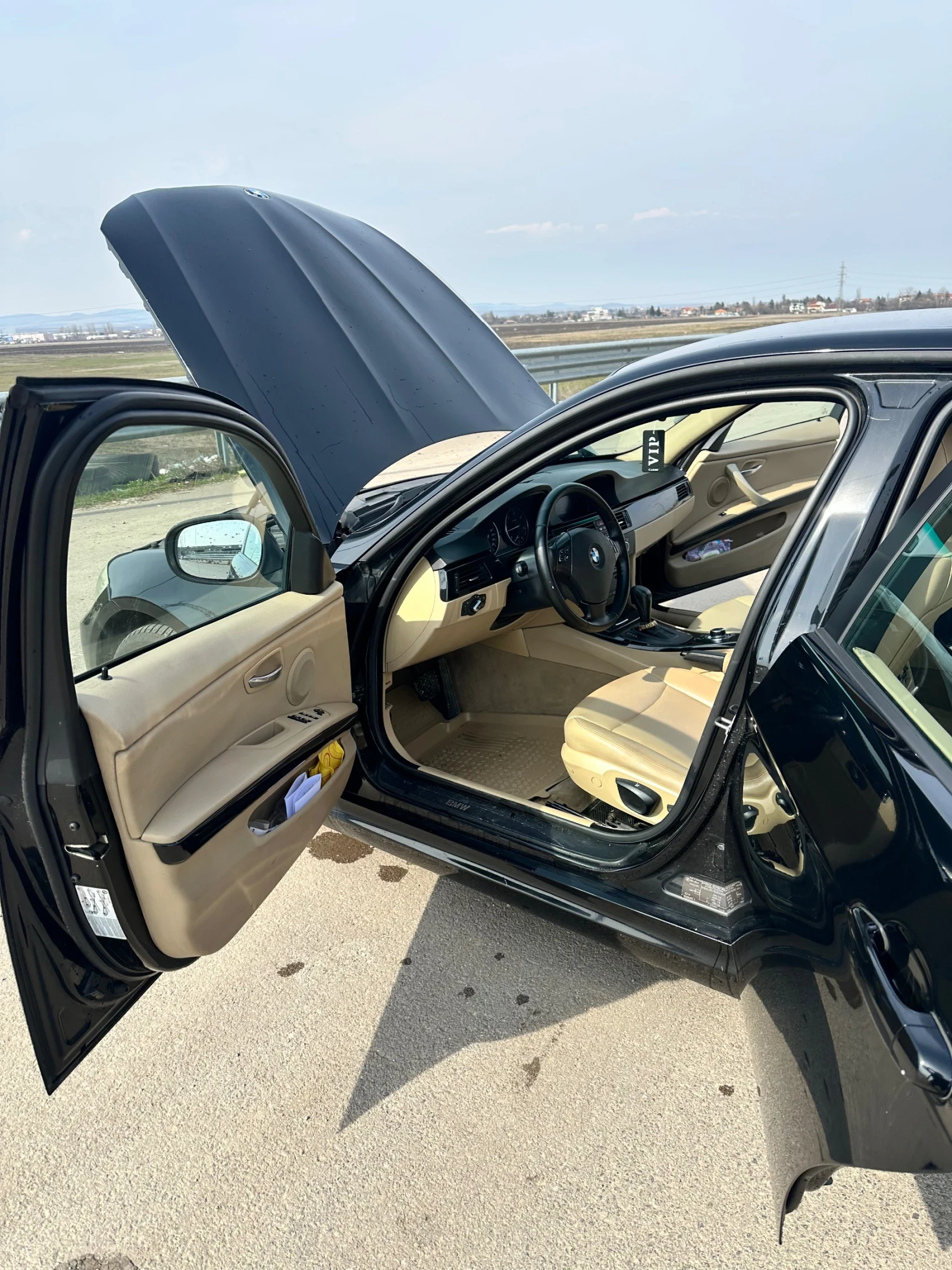 BMW 320 E91 xDrive, снимка 14 - Автомобили и джипове - 55011930
