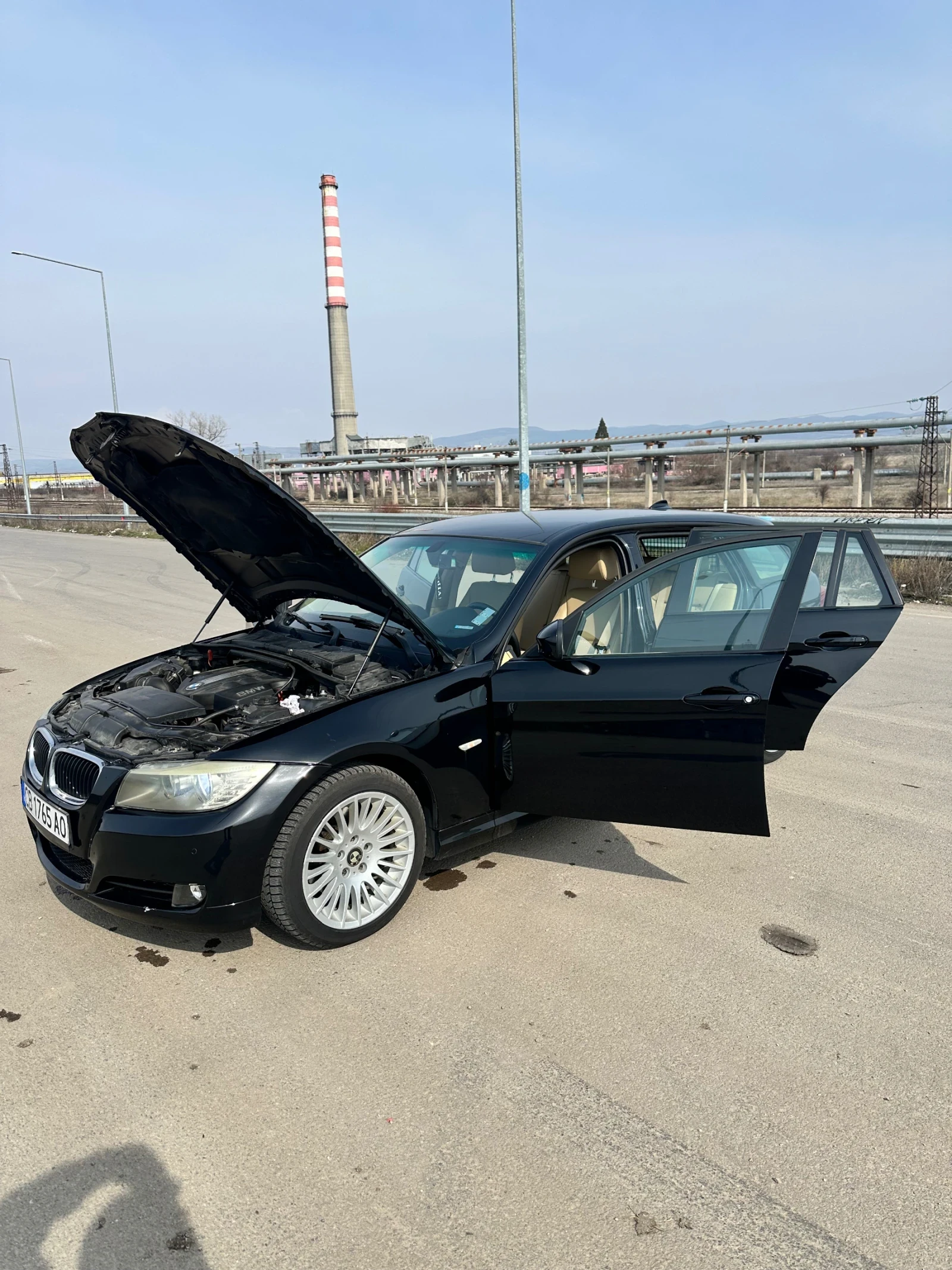 BMW 320 E91 xDrive, снимка 11 - Автомобили и джипове - 55011930