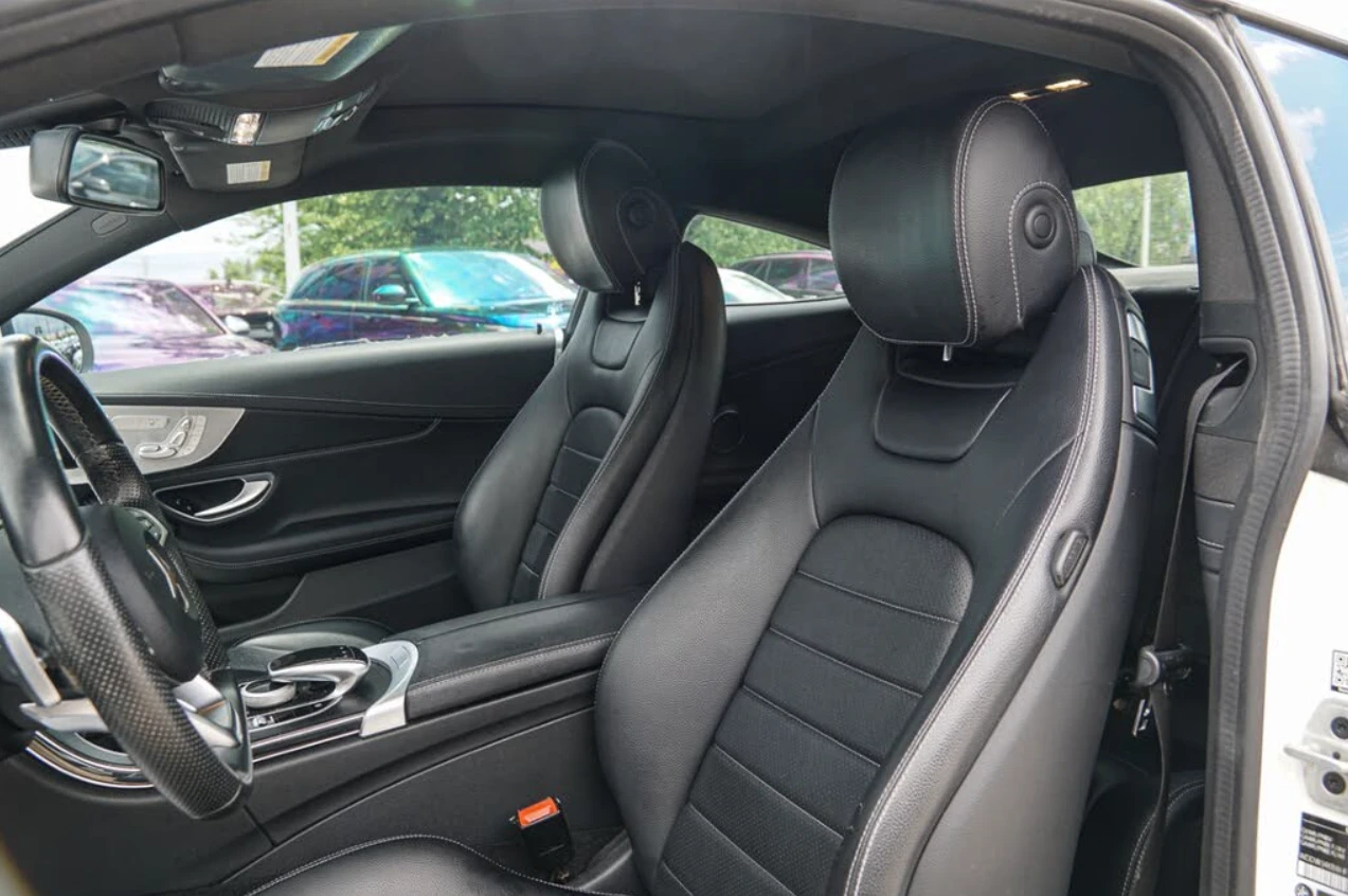 Mercedes-Benz C 300 COUPE* ПАНО* ПАМЕТ* КАМЕРА* м.Точки* Подгрев* , снимка 10 - Автомобили и джипове - 55180142