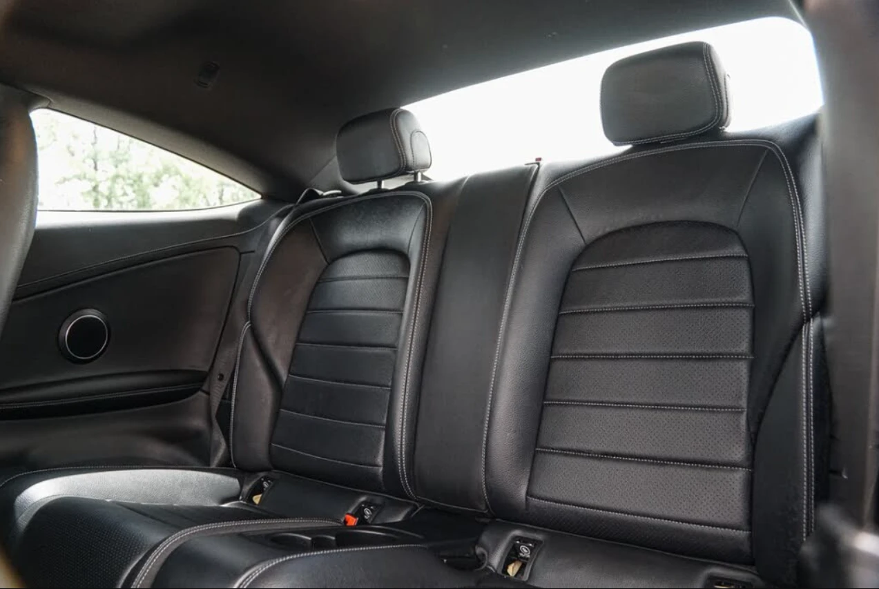 Mercedes-Benz C 300 COUPE* ПАНО* ПАМЕТ* КАМЕРА* м.Точки* Подгрев* , снимка 11 - Автомобили и джипове - 55180142