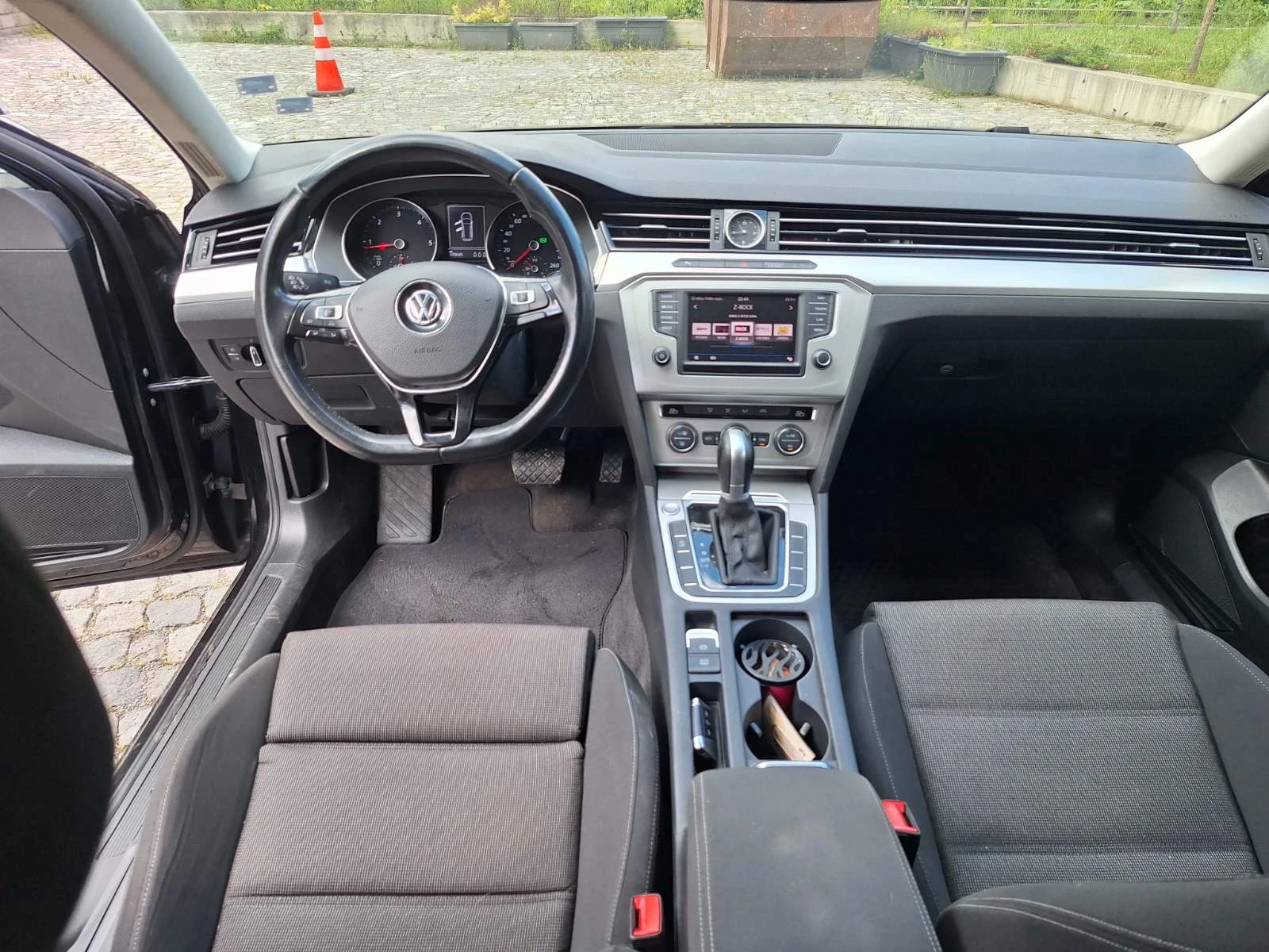 VW Passat, снимка 6 - Автомобили и джипове - 55767546