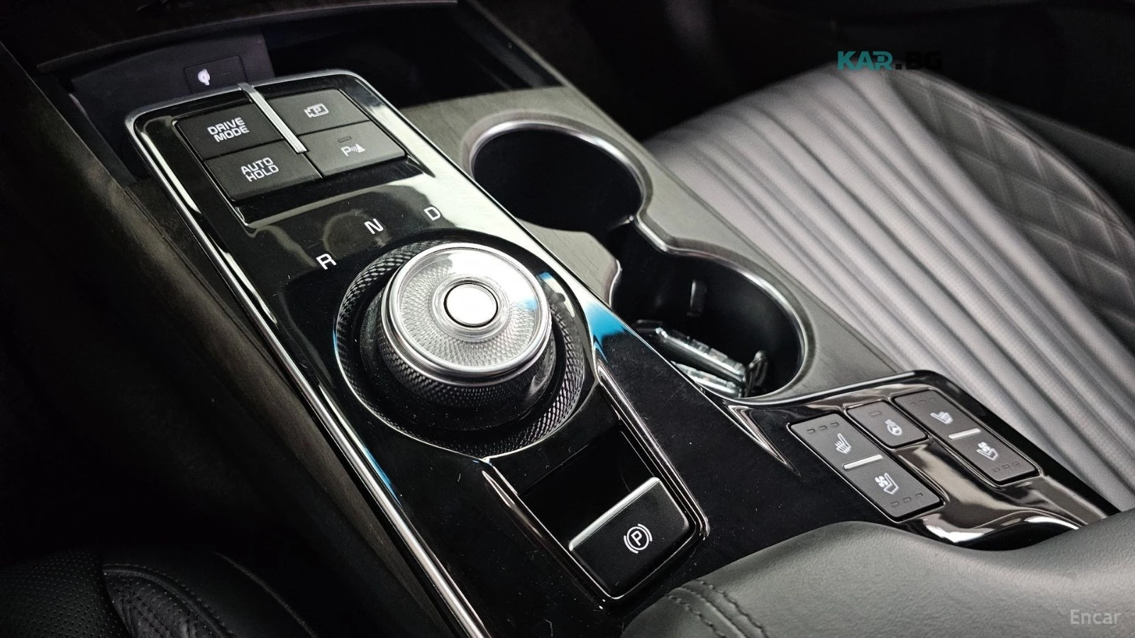 Kia K8 SIGNATURE| DISTRO| HUD| ОБДУХ| 360| БЕЗ ИНЦИДЕНТИ , снимка 9 - Автомобили и джипове - 56096232