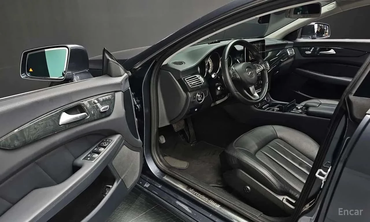 Mercedes-Benz CLS, снимка 13 - Автомобили и джипове - 56727651