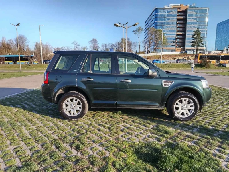 Land Rover Freelander 2.2TD4/4X4/190KC/АВТОМ/КОЖА/ALPINE, снимка 8 - Автомобили и джипове - 49322705