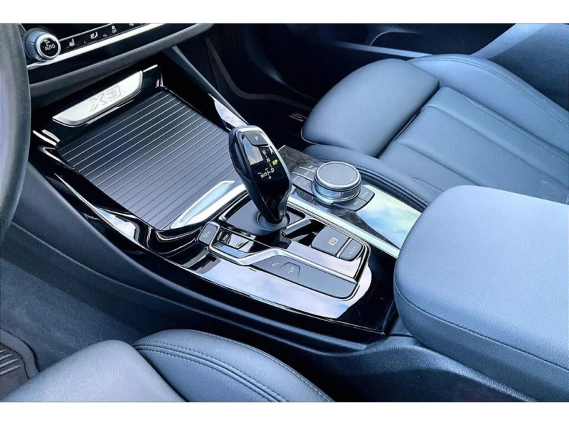 BMW X3 * Premium Pkg * ЦЕНА ДО БЪЛГАРИЯ* , снимка 11 - Автомобили и джипове - 52866413