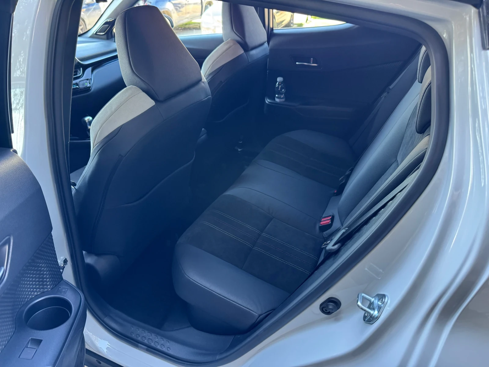 Toyota C-HR 2.0 Hybrid GR Sport - изображение 6