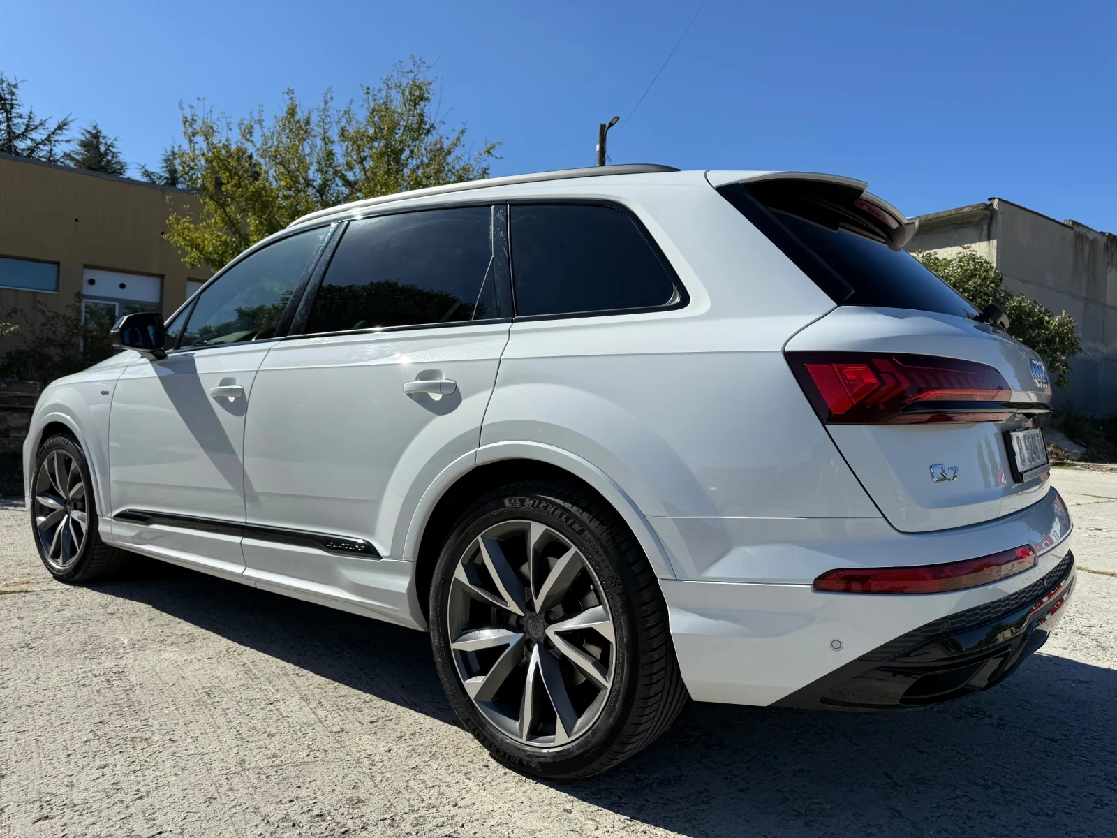 Audi Q7  - изображение 6