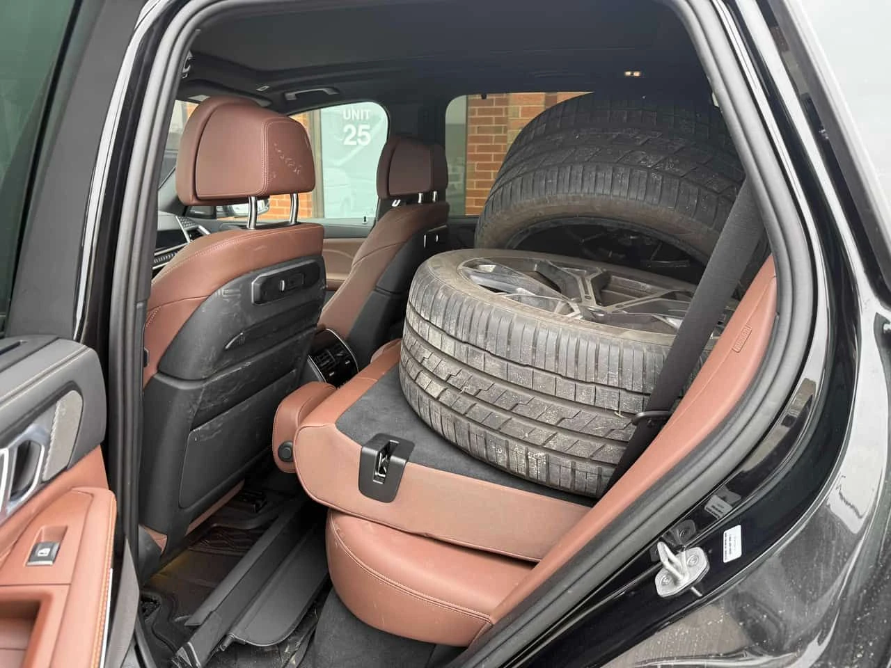 BMW X5 50e| DISTRONIC| 360| HAR/KAR| HUD + ГУМИ С ДЖАНТИ, снимка 10 - Автомобили и джипове - 54017773