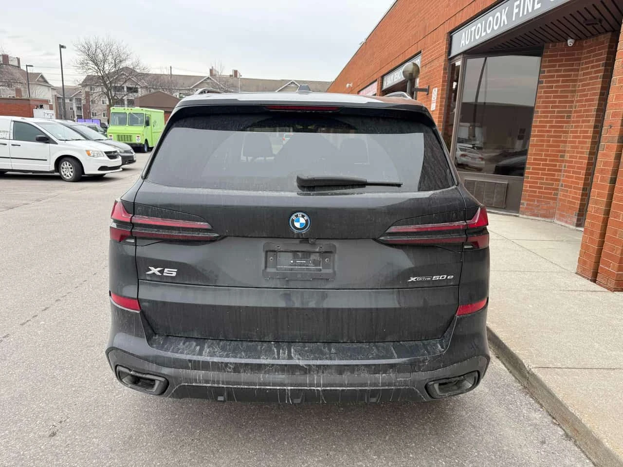 BMW X5 50e| DISTRONIC| 360| HAR/KAR| HUD + ГУМИ С ДЖАНТИ, снимка 4 - Автомобили и джипове - 54017773