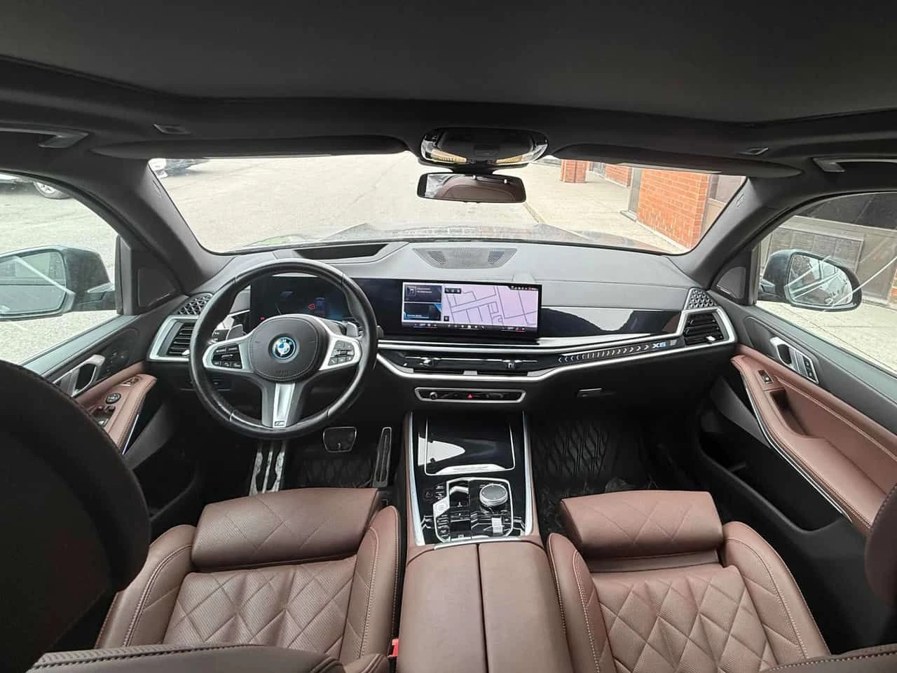 BMW X5 50e| DISTRONIC| 360| HAR/KAR| HUD + ГУМИ С ДЖАНТИ, снимка 8 - Автомобили и джипове - 54017773