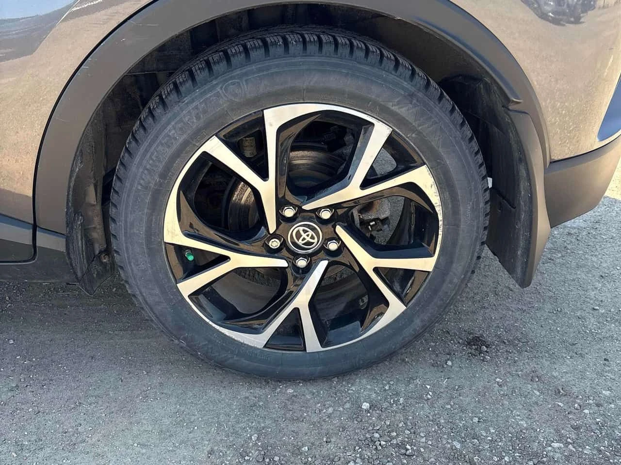 Toyota C-HR * XLE Premium * CARFAX * ��� ����� * KEYLESS | Mobile.bg � ����������� 6