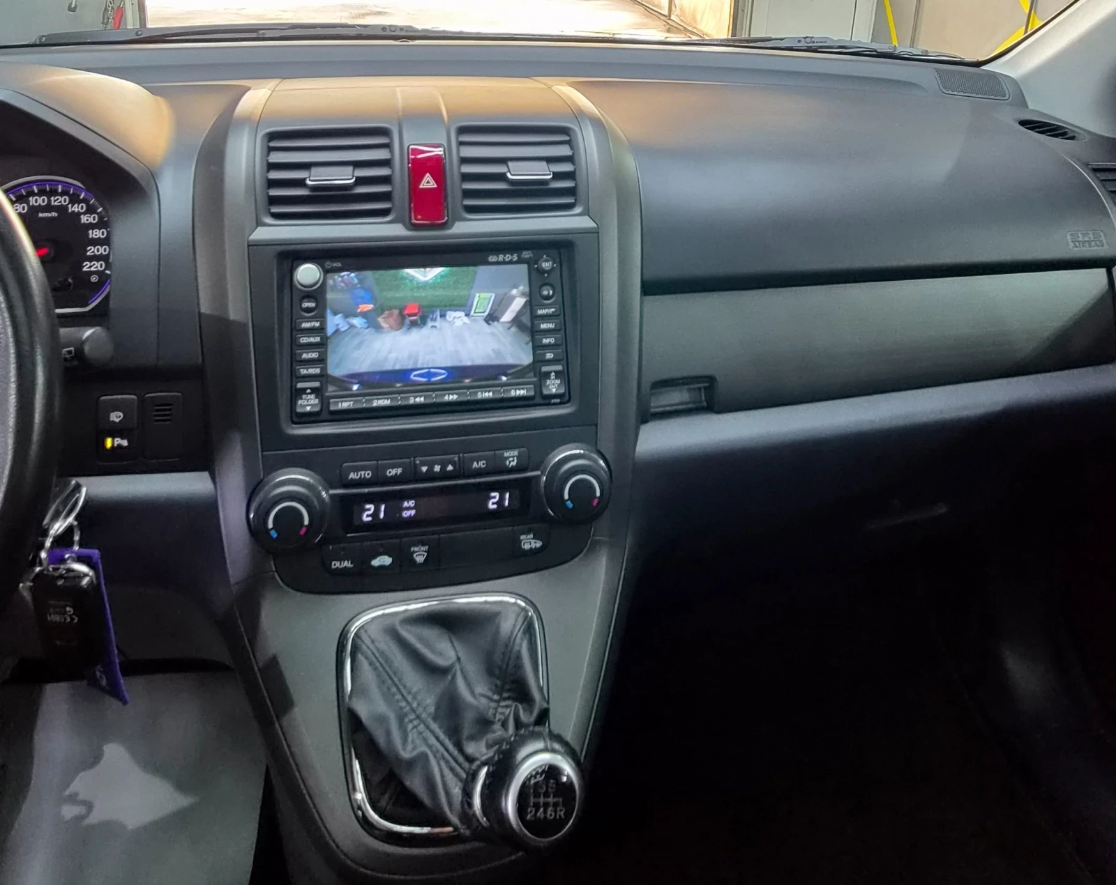 Honda Cr-v Facelift EXECUTIVE PLUS DISTRONIC 8 ГУМИ С ДЖАНТИ , снимка 12 - Автомобили и джипове - 55935249