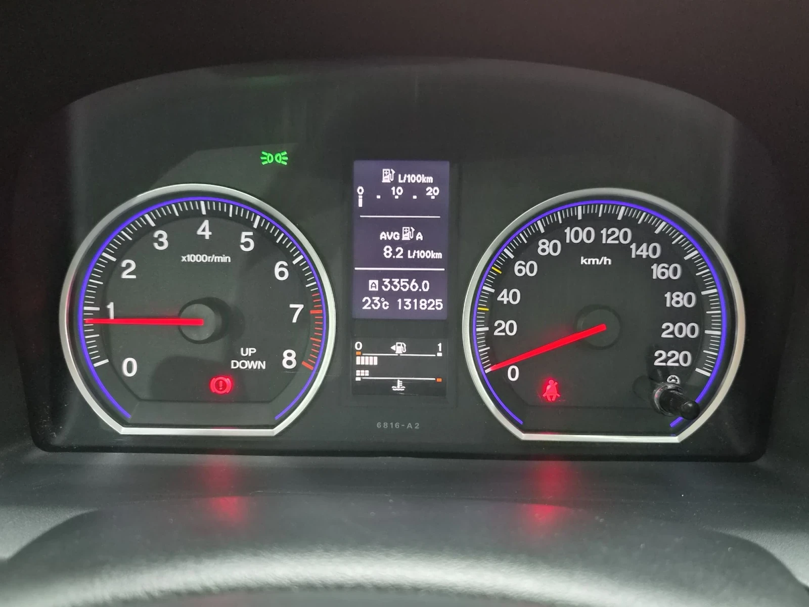 Honda Cr-v Facelift EXECUTIVE PLUS DISTRONIC 8 ГУМИ С ДЖАНТИ , снимка 10 - Автомобили и джипове - 55935249