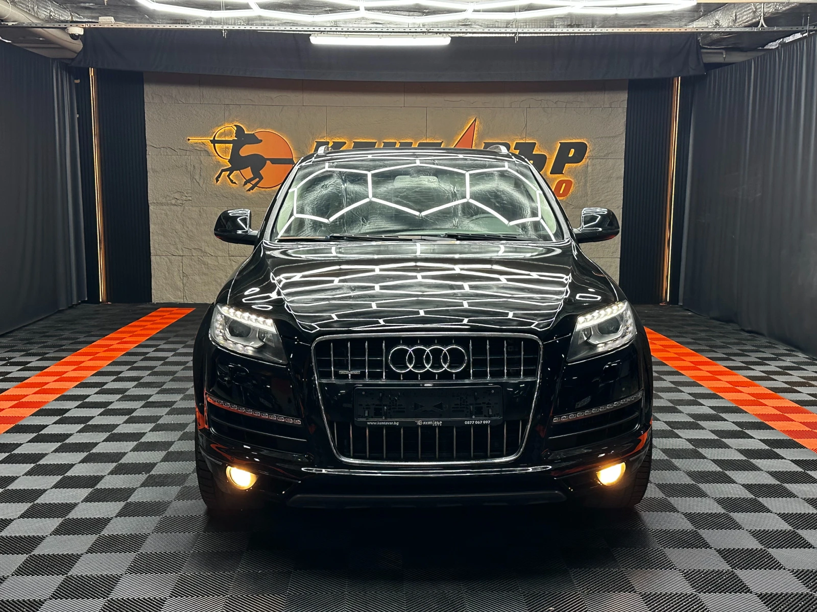 Audi Q7 Facelift/Уникално запазен, снимка 2 - Автомобили и джипове - 55949790