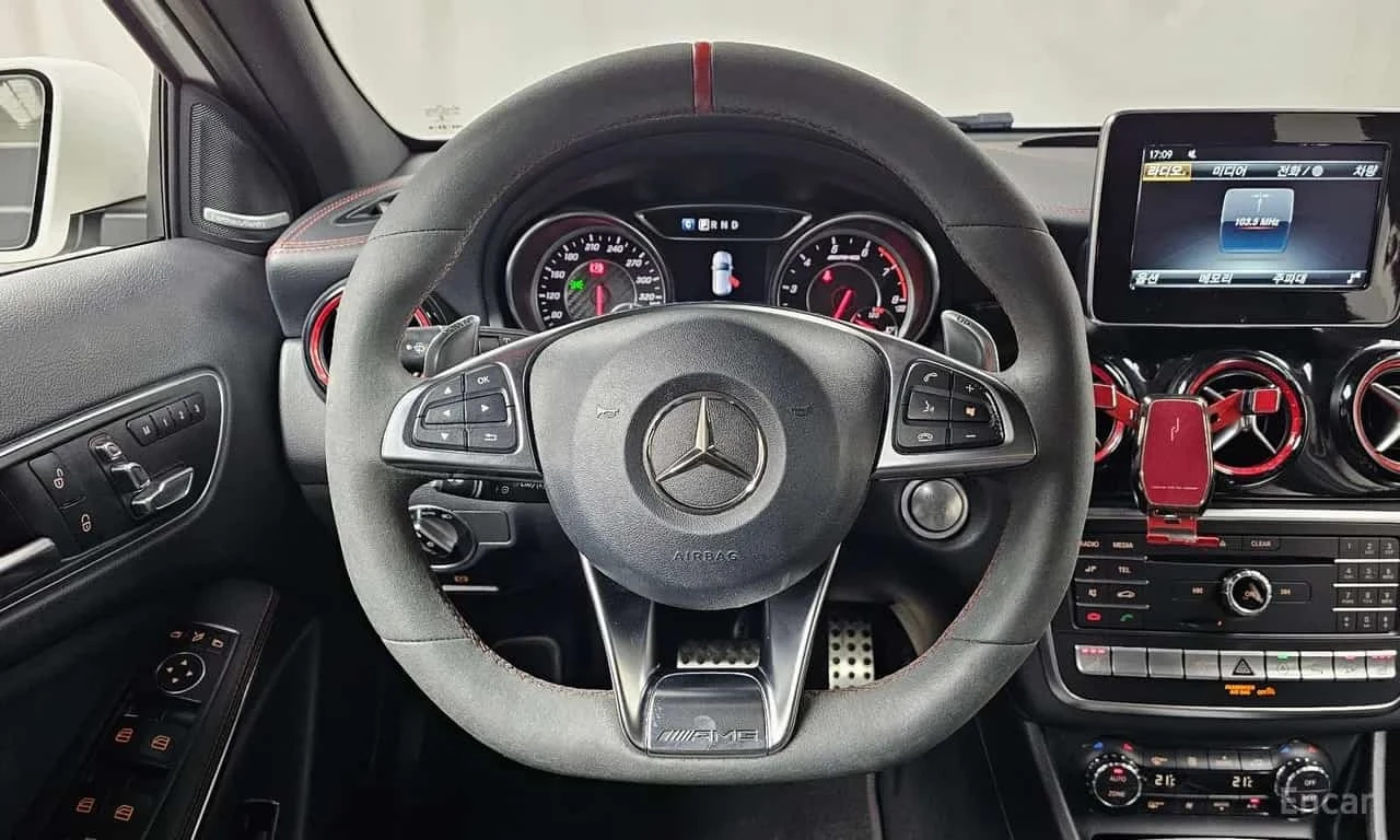 Mercedes-Benz GLA 45 AMG  4MATIC�������/����/������� | Mobile.bg � ����������� 12