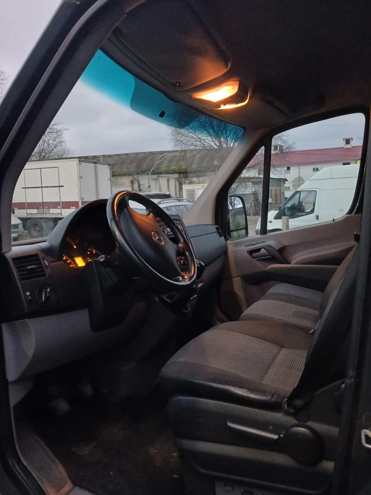 Mercedes-Benz Sprinter 319  - изображение 7