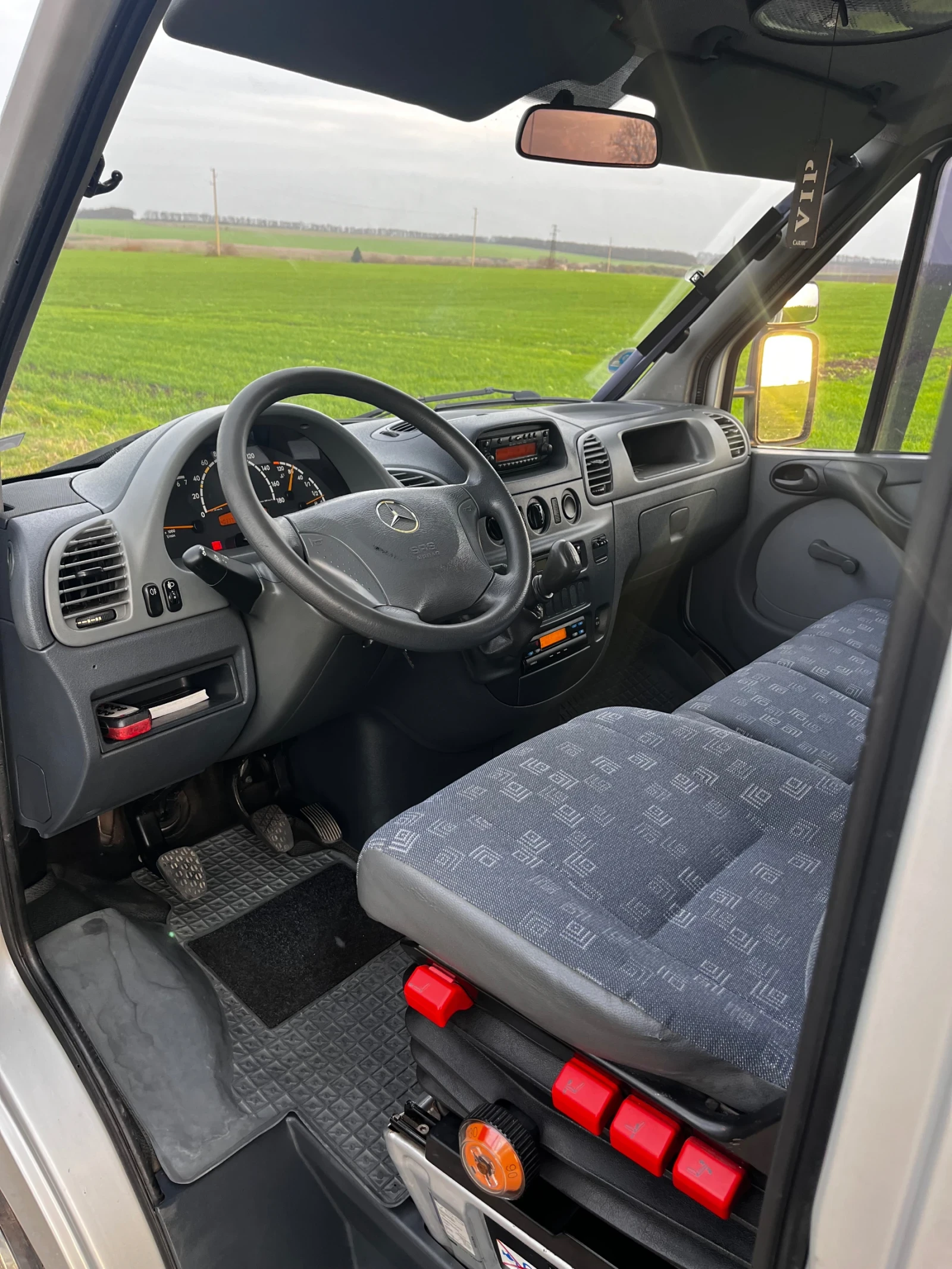 Mercedes-Benz 416 2.7 CDI - изображение 7