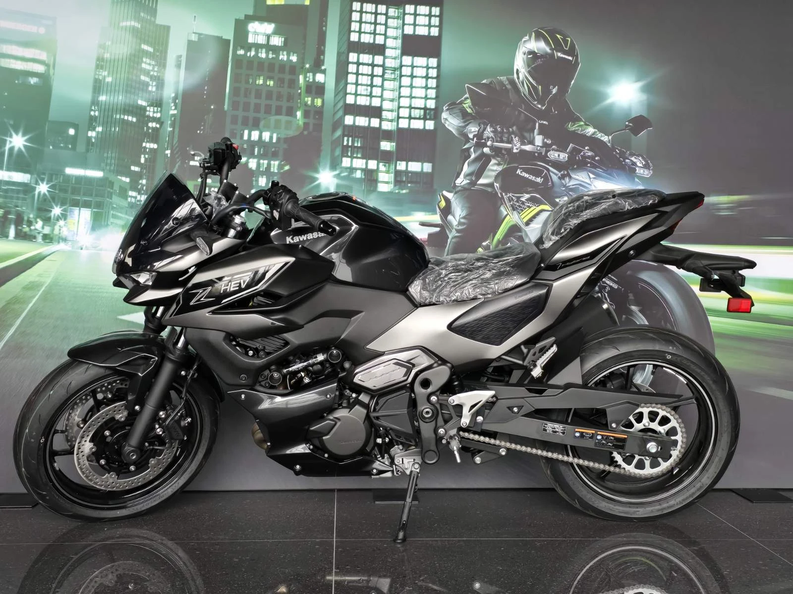 Kawasaki Z 7 HEV Hybrid, снимка 4 - Мотоциклети и мототехника - 54369256