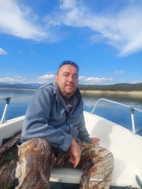 Лодка Vega, снимка 3