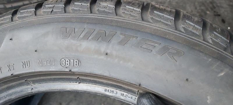 Гуми Зимни 225/50R17, снимка 5 - Гуми и джанти - 31148624