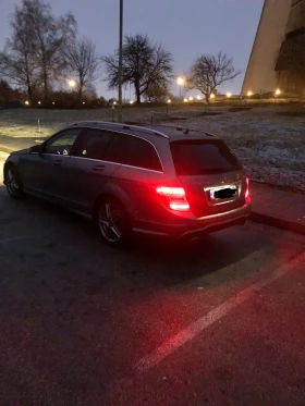 Mercedes-Benz C 300, снимка 15