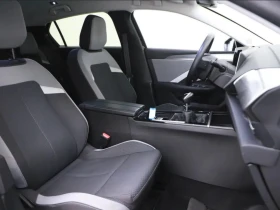 Opel Astra 1.2 Edition - 13100 € / 25621.37 лв. - 13398172 9