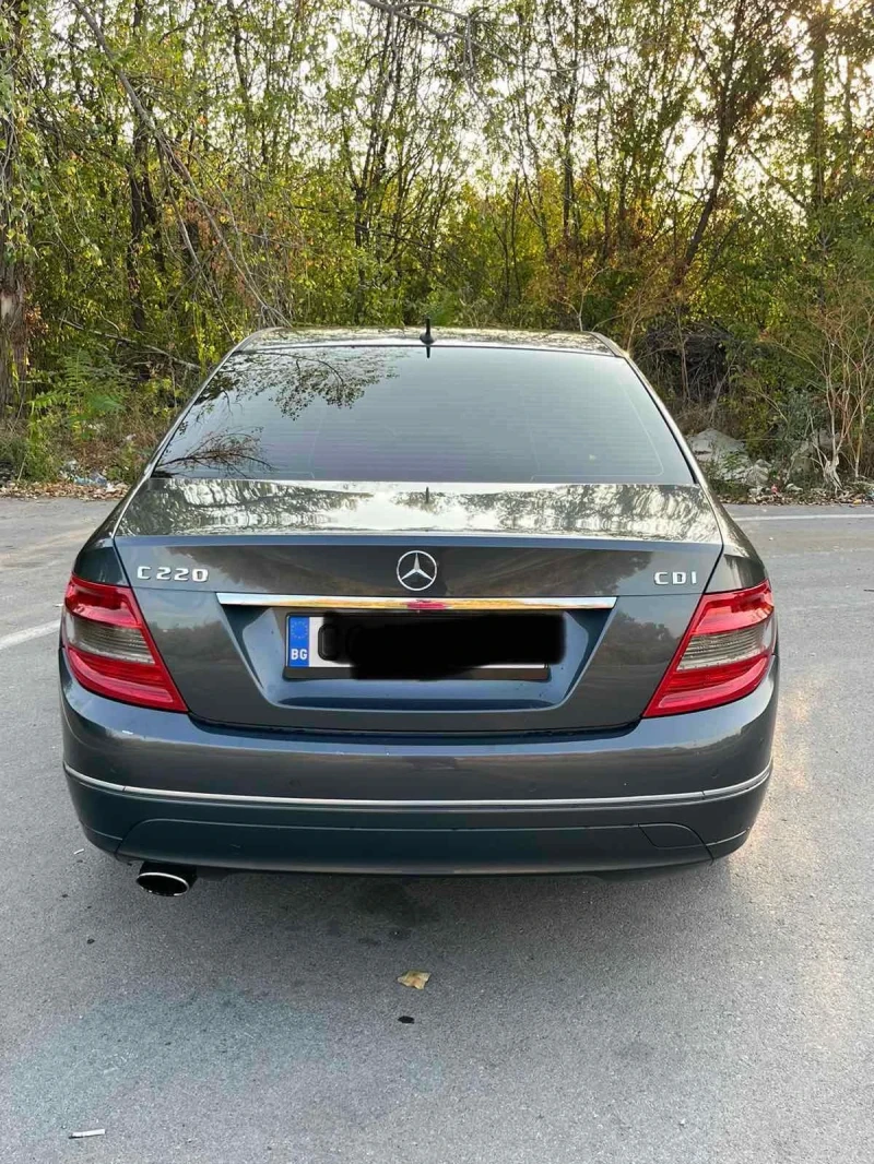 Mercedes-Benz C 220, снимка 3 - Автомобили и джипове - 47133921