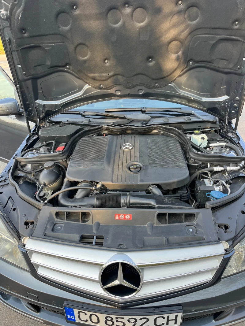 Mercedes-Benz C 220, снимка 13 - Автомобили и джипове - 47133921