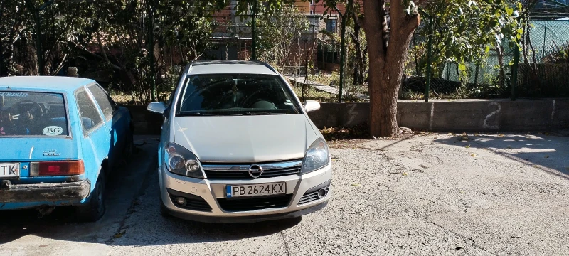 Opel Astra, снимка 1 - Автомобили и джипове - 47377634