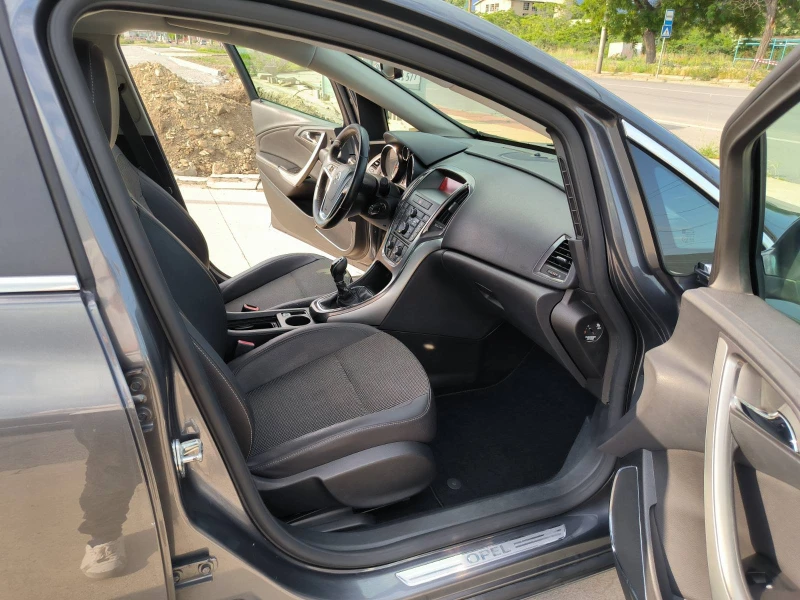 Opel Astra 1.6i-Euro-5A-6sk.-140.000km, снимка 17 - Автомобили и джипове - 50525192