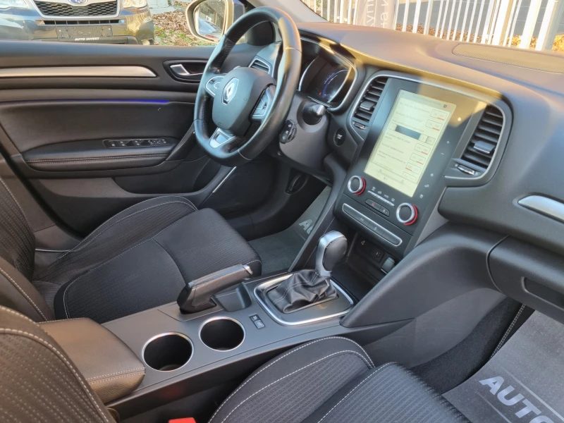 Renault Megane 1.5/110кс, снимка 15 - Автомобили и джипове - 52414638