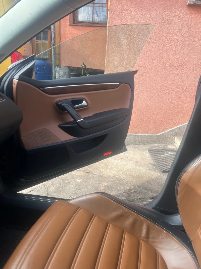 VW Passat CC, снимка 8 - Автомобили и джипове - 52660172